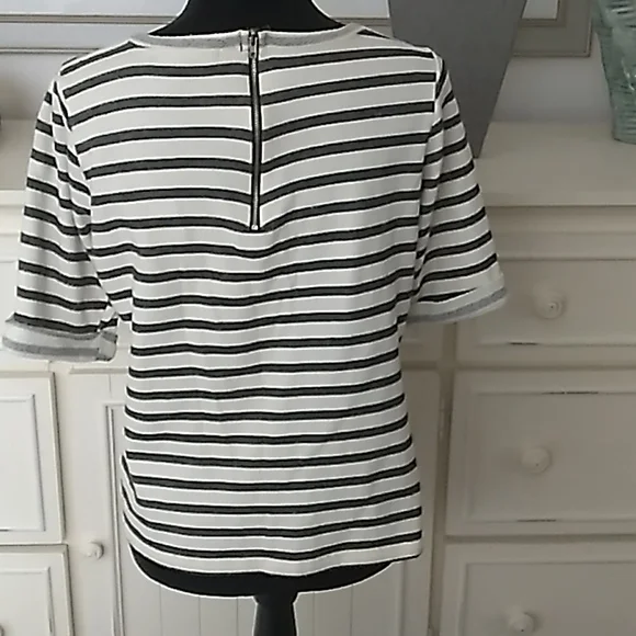 Green Envelope Striped Top - Picture 2 of 3